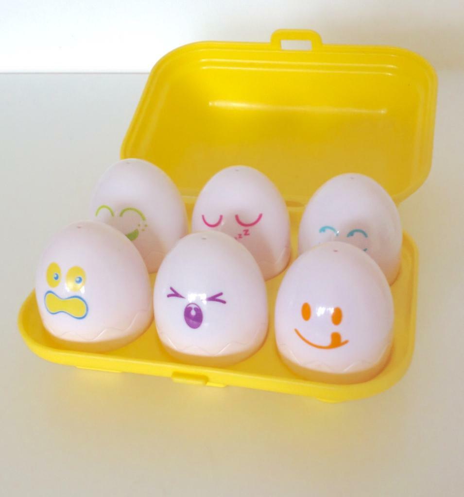toy eggs tomy